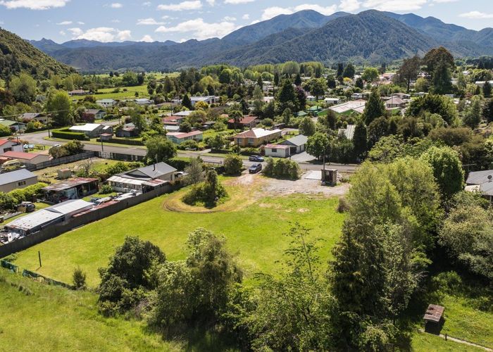  at 12 Cromwell Street, Murchison, Tasman, Nelson / Tasman