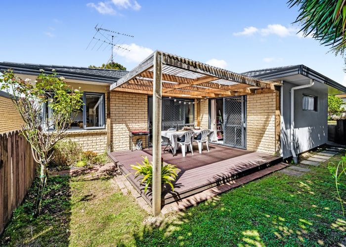 For rent 2/19 Howe Street, Howick, Manukau City, Auckland homes.co.nz