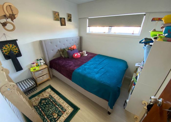  at 4/42 Wintere Road, Papatoetoe, Auckland