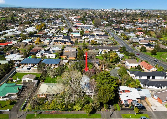  at 8 Ngaere Avenue, Chartwell, Hamilton
