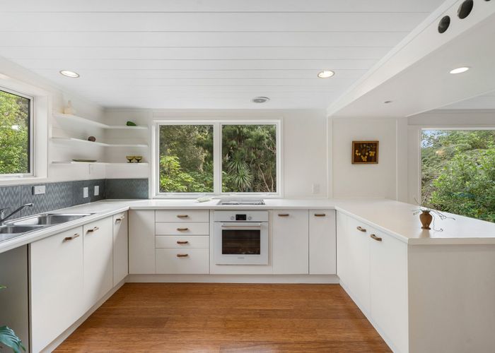  at 4 Glenbush Place, Birkenhead, North Shore City, Auckland