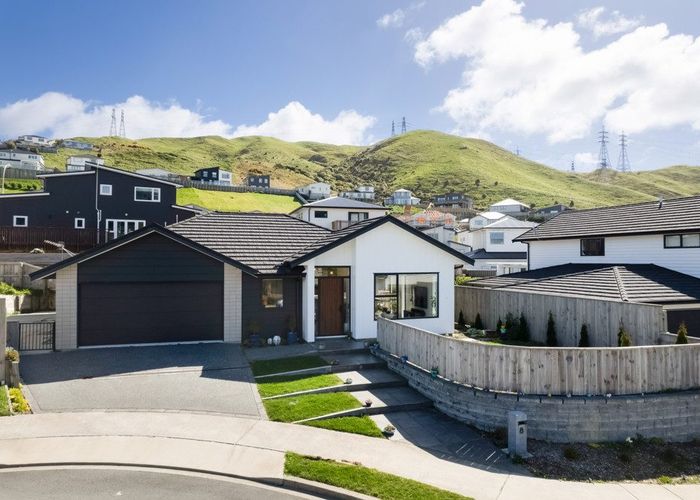  at 8 Hattersley Grove, Churton Park, Wellington