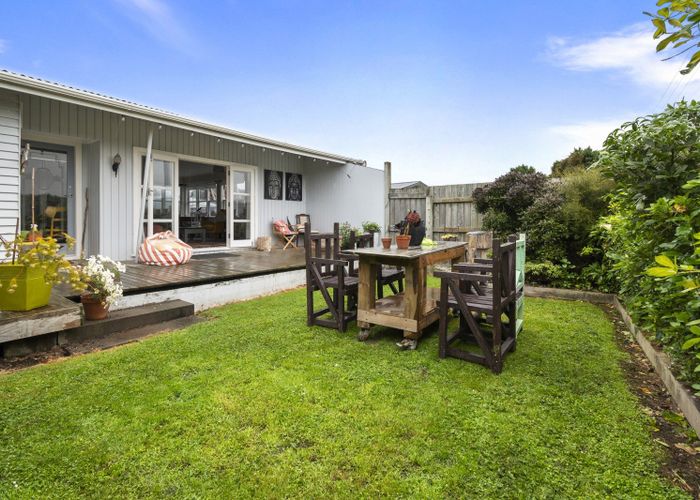  at 42 Edinburgh Terrace, Foxton Beach, Foxton