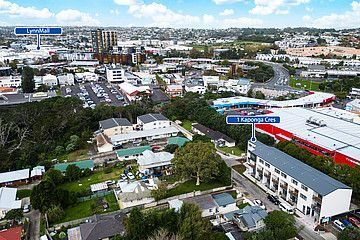  at 4/1 Kaponga Crescent, New Lynn, Waitakere City, Auckland