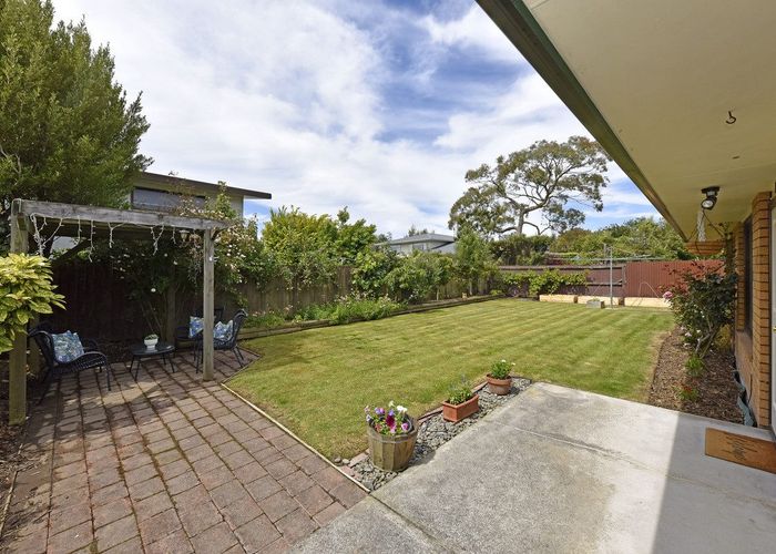  at 17 Shannon Place, Belfast, Christchurch City, Canterbury