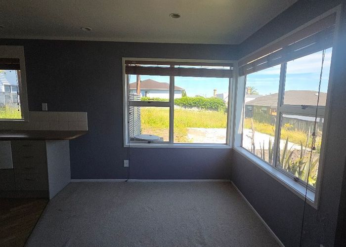  at Blockhouse Bay, Auckland City, Auckland