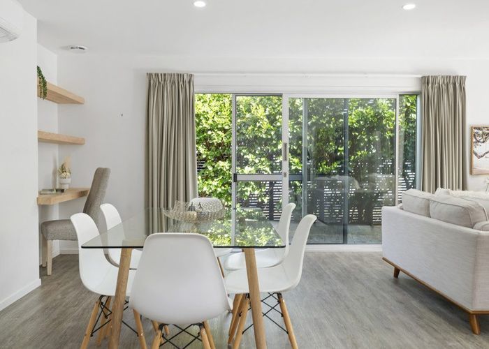  at 6 Holland Street, Glenholme, Rotorua, Bay Of Plenty