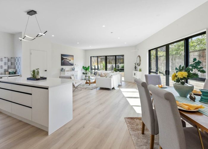  at 7B & 7C Titirangi Road, New Lynn, Waitakere City, Auckland