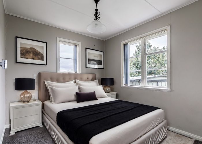  at 110 Astley Avenue, New Lynn, Auckland