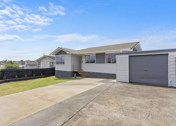  at 1A Ferndown Avenue, Papatoetoe, Auckland