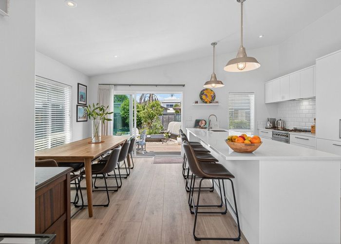  at 11 Ella Place, Papamoa Beach, Tauranga, Bay Of Plenty