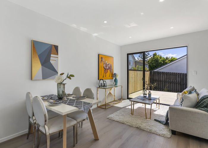  at LOT 2/4 Bruce Road, Glenfield, North Shore City, Auckland