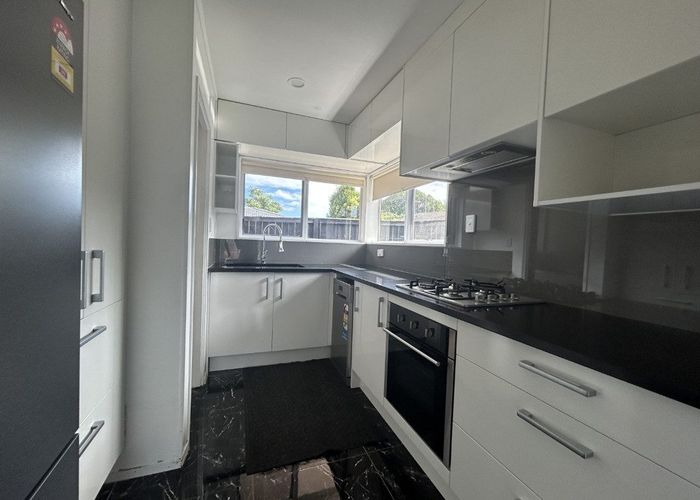  at 1/24 Bertrand Road, Mount Wellington, Auckland