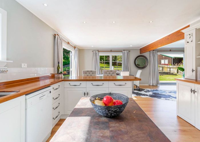  at 137 Brian Crescent, Stanmore Bay, Whangaparaoa