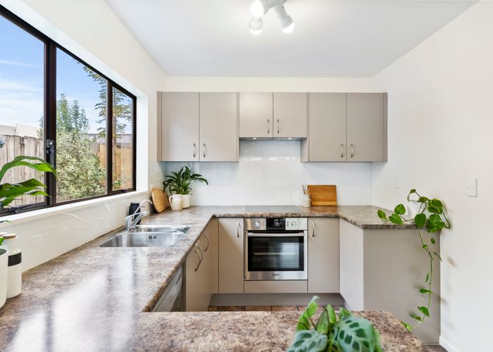  at 4/9 Gavin Street, Ellerslie, Auckland