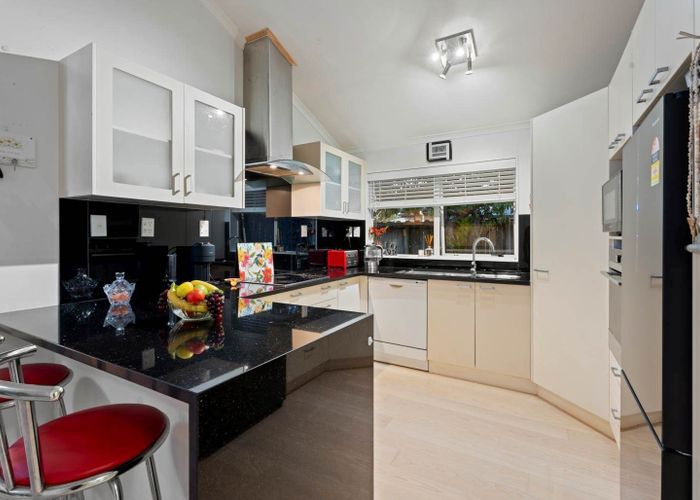  at 34 Farmdale Court, Flat Bush, Manukau City, Auckland