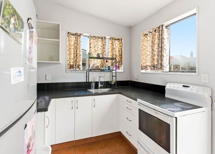  at 28 Eskvale Street, Saint Kilda, Dunedin, Otago