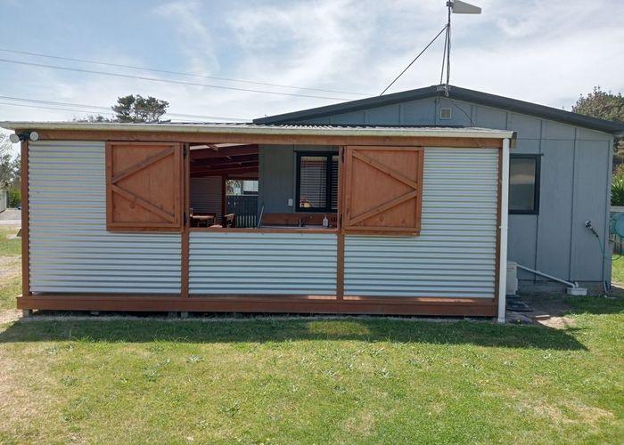  at 2077 Tangimoana Road, Tangimoana, Palmerston North