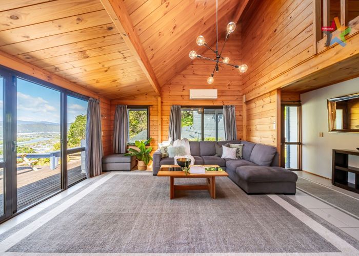  at 1/19 Miromiro Road, Normandale, Lower Hutt