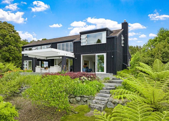  at 14 Creek Street, Sandspit