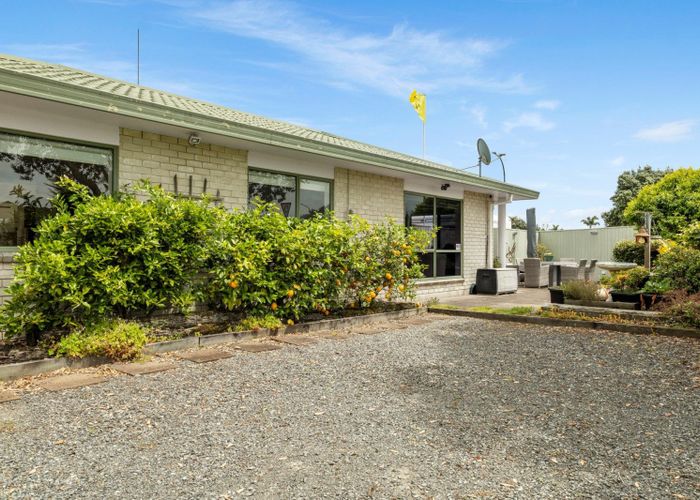  at 100A Pacific View Road, Papamoa Beach, Papamoa