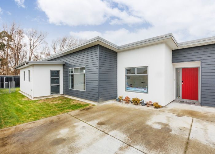  at 12 Ivy Lane, Kelvin Grove, Palmerston North, Manawatu / Whanganui