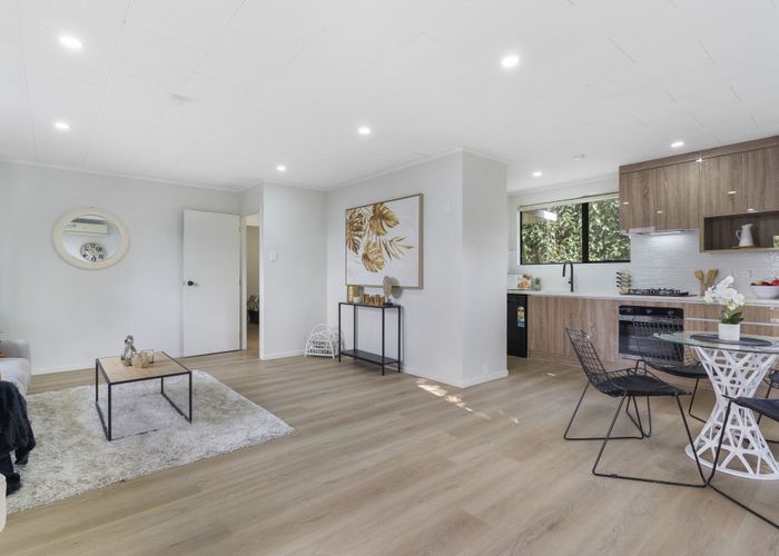  at 2/47 Settlement Road, Papakura, Papakura, Auckland