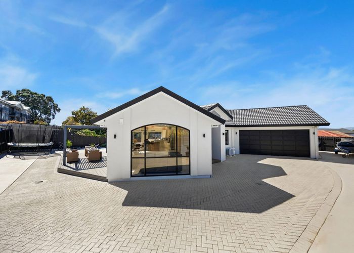  at 16 Norm Pellow Drive, Manurewa, Manukau City, Auckland