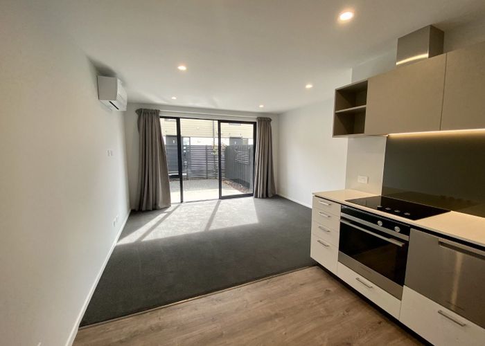  at 2/102 Ruskin Street, Addington, Christchurch City, Canterbury