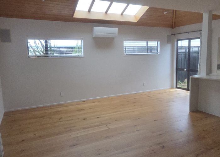  at Northcote, North Shore City, Auckland