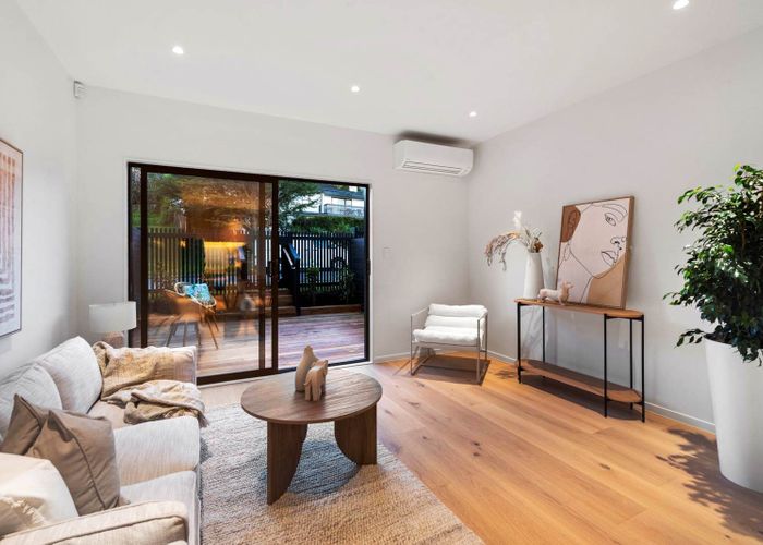  at 3 Kegworth Place, Browns Bay, North Shore City, Auckland