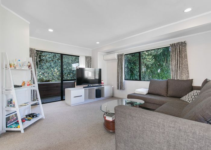  at 1/8 Cleary Road, Panmure, Auckland
