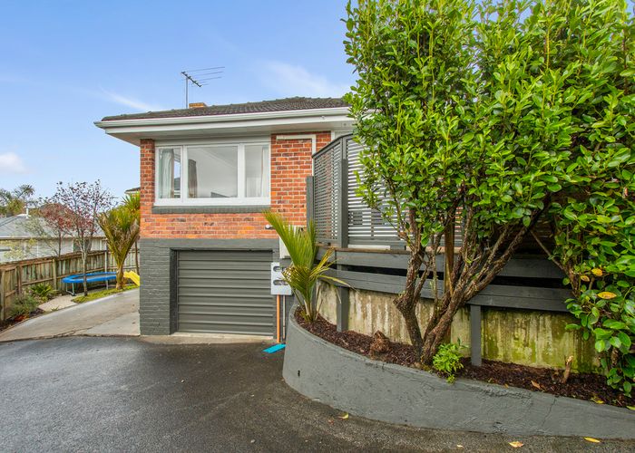  at 21 Howe Street, Howick, Auckland