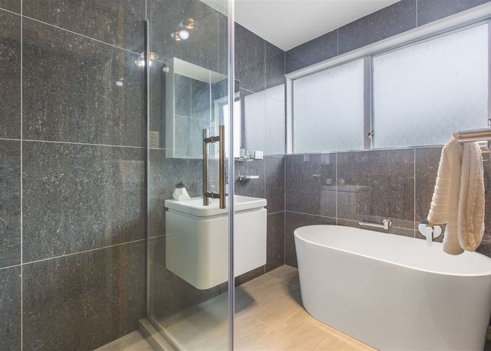  at 369 Bucklands Beach Road, Bucklands Beach, Manukau City, Auckland