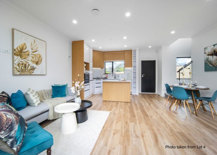  at Lot 2/70 Golf Road, New Lynn, Waitakere City, Auckland