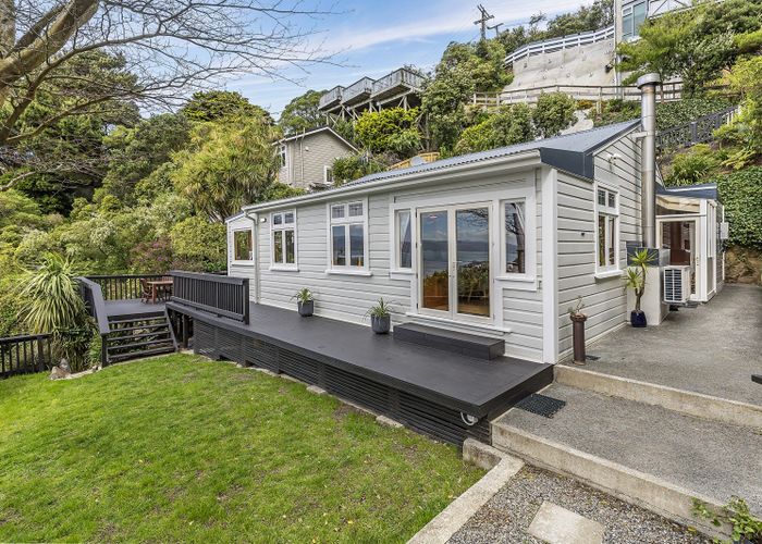  at 192 Barnard Street, Wadestown, Wellington