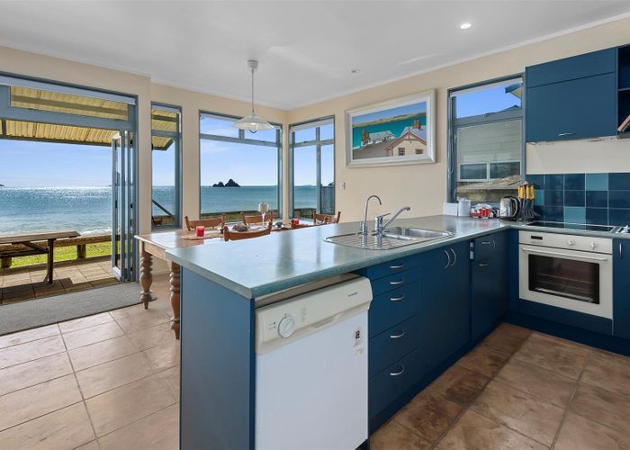  at 17 Te Kapua Street, Ōakura, Hikurangi