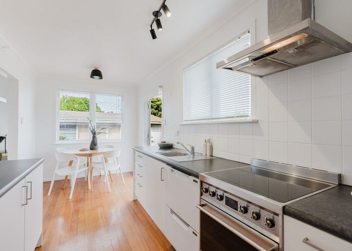  at 39 Garden Heights Avenue, Glenview, Hamilton, Waikato