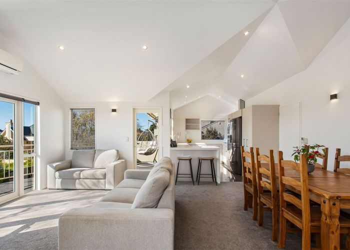  at 4 Somerton Rise, Westmorland, Christchurch