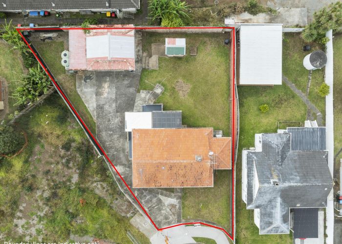  at 5 Santos Place, Onehunga, Auckland