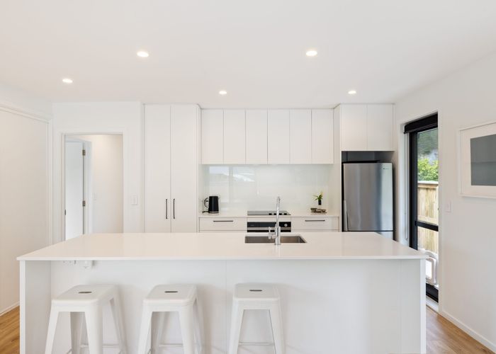  at 52 Whitfield Street, Sumner, Christchurch City, Canterbury