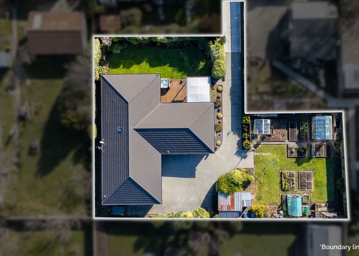  at 320 Pages Road, Wainoni, Christchurch City, Canterbury