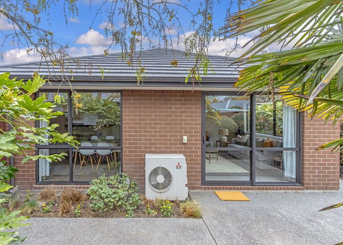  at 10b Sutton Place, Dallington, Christchurch City, Canterbury