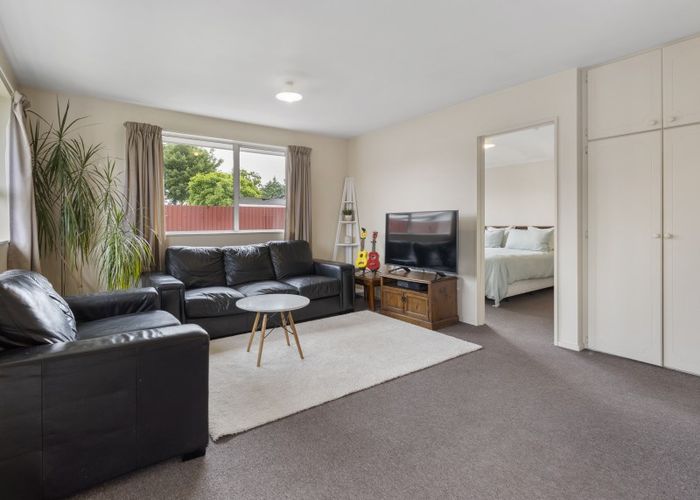  at 2/676 Gloucester Street, Linwood, Christchurch