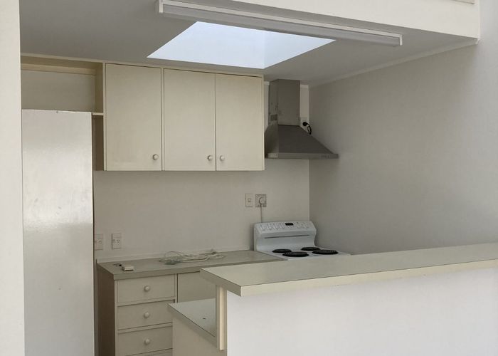  at 1/4 Harrison Street, Brooklyn, Wellington, Wellington