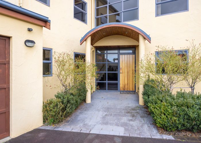  at 52 Keswick Crescent, Huntington, Hamilton