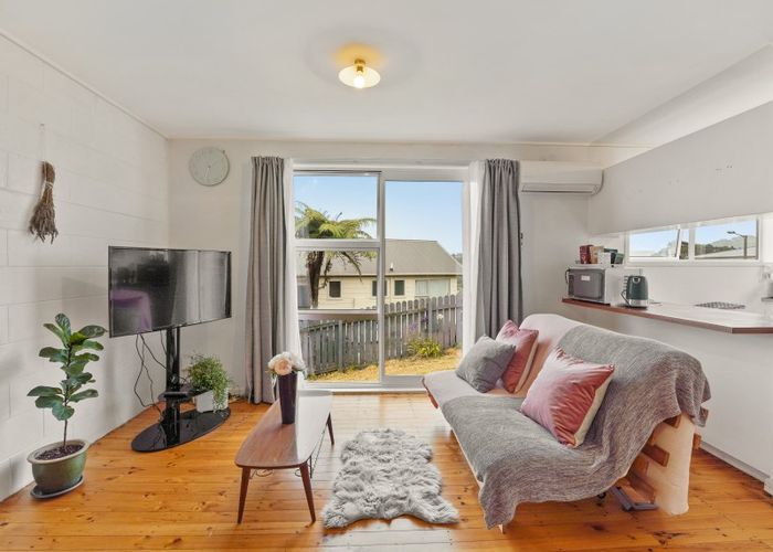  at 1/21 OAKLEIGH ST, Maungaraki, Lower Hutt