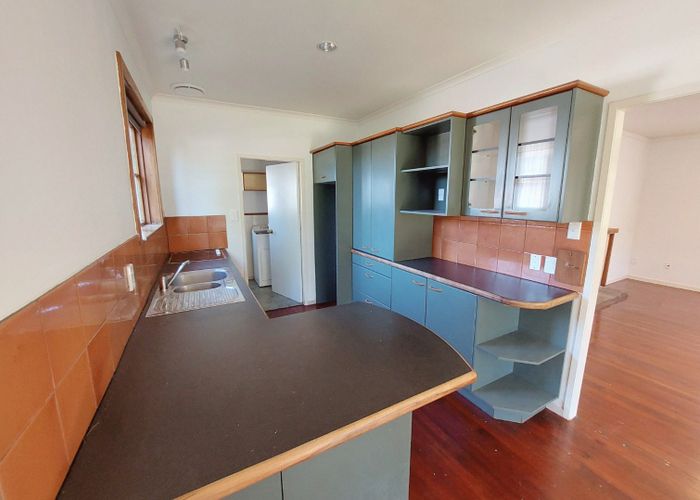  at 32 Charlemont Street, Whitiora, Hamilton