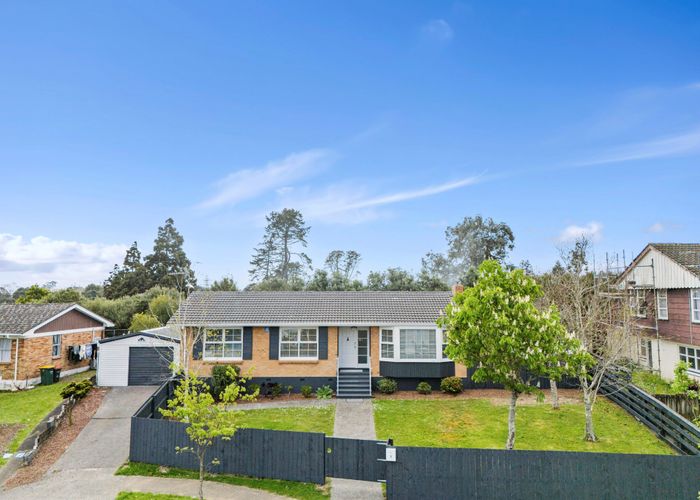  at 9 Troon Place, Papatoetoe, Auckland