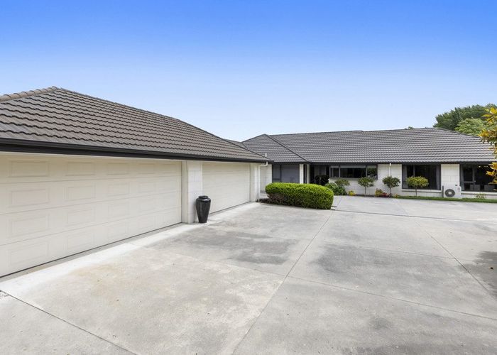  at 19 Regents Park Drive, Casebrook, Christchurch City, Canterbury